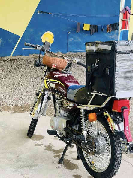 السلام عليكم مطور تاكير موديل 19 المطور جديد بمعنه الكلمه محرك مفتوح مره وحده شرط انطيك بي محرك وكير يشك الكاع تايرات جددد وياله جددد رايده450 وبي مجال للطيبن مكاني العلم قريه سمره وهاذه رقمي وحياكم الله ***********
