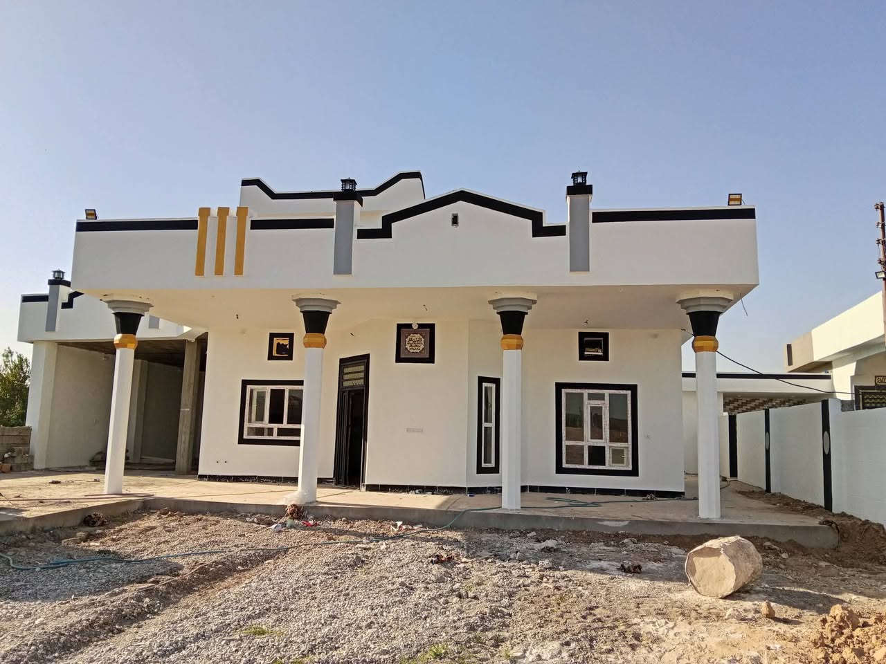 السلام عليكم ورحمة الله وبركاته
اسطا صباغ مع كادر متفرغ حاليأ للاستفسار الاتصال على الرقم ***********
والخاص مفتوح.... وحي الله الجميع
