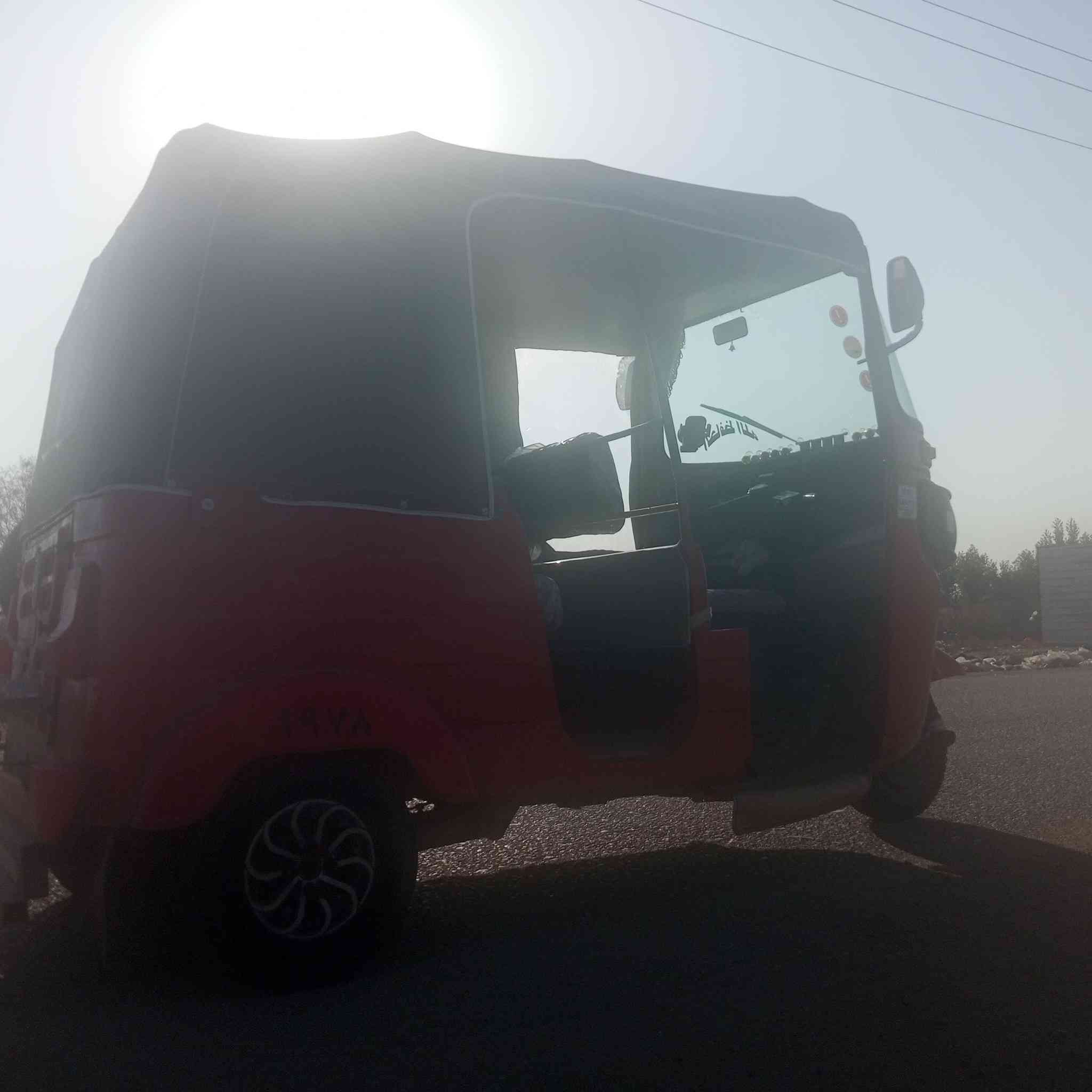 سلام عليكم تكتك اوراق 7اصولي  للبيع موديل 19طابه بل 20 تكتك خير من الله مابيها اي نقص عندك دواسات لخلفيه معمره بس +بدون سبير  رقمي ***********
