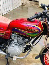 سيفان موديل  24 كامل مكمل مامتفوح نظيف  السعر 525 الاتصال 07734185104