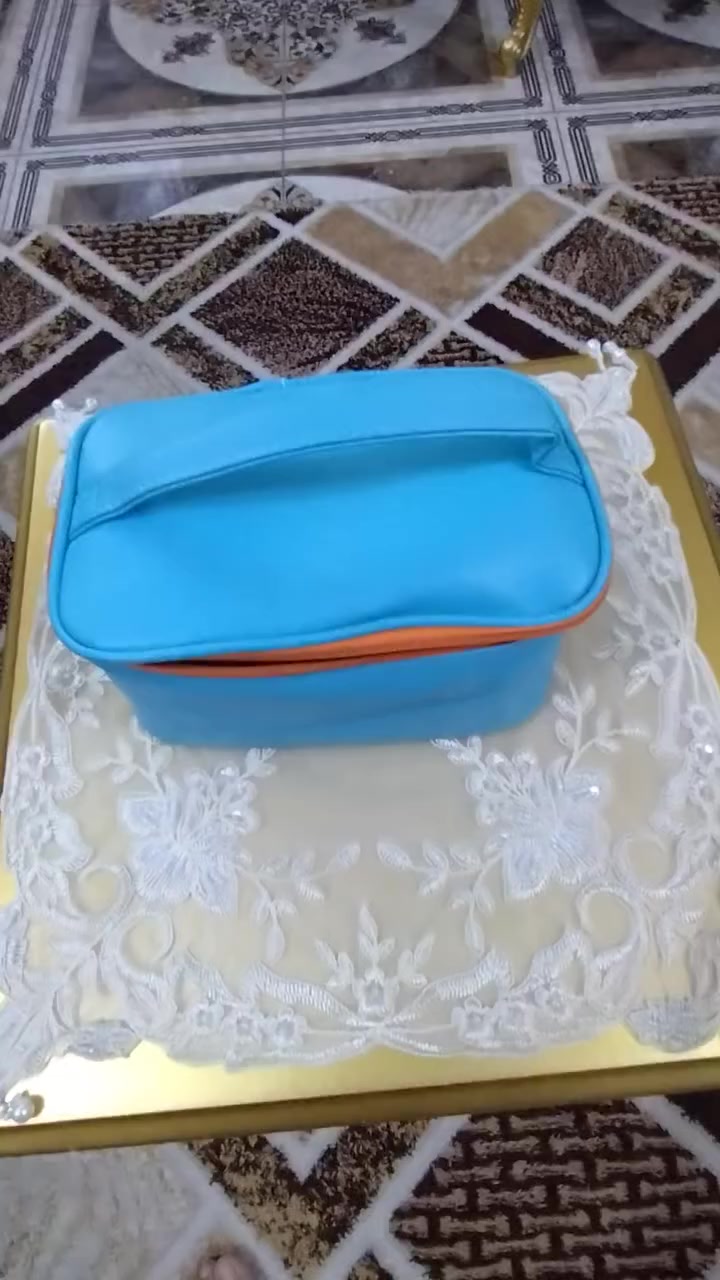 السلام عليكم ملاطات جدد لوك موجود توصيل اي قطعه تريدوها  علقو على الصوره اذكر السعر وجودكم يسعدنا


**إذا كنت صاحب هذا الإعلان وتريد حذفه لأي سبب، رجاءا أرسل رسالة إلى الدعم الفني**