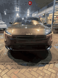 السلام عليكم 
كي فور 2025
وارد امريكي
Kia k4
فول مواصفات عدا فتحة 
.تشغيل عن بعد  اشاير بلمري رادارات
.اشارة ترحيب 
.كشنات تدفئة
الداخل لونين 
كشنات جلد لونين اوتو هولد
.سايد بريك كهربائي
.رادار جانبي وامامي 
.مازدات led لد ثلاث عدسات
.قيادة ذاتية 
.تحديد مسار
.شاشة متصلة 
.اضوية داخلية لمس
.تحكم كامل عن طريق الشاشة 
. دشبول بيانو 
مكينه 2000 دوش 

الحادث موضح بالصور 
تبديل فقط جاملغ والبابين نفسهن شتغلتهن شغل درجه اوله
ايرباك فقط البرده.
السعر :168وبيه شي بصيط
بدون لوحات منفيس بسمي
***********
