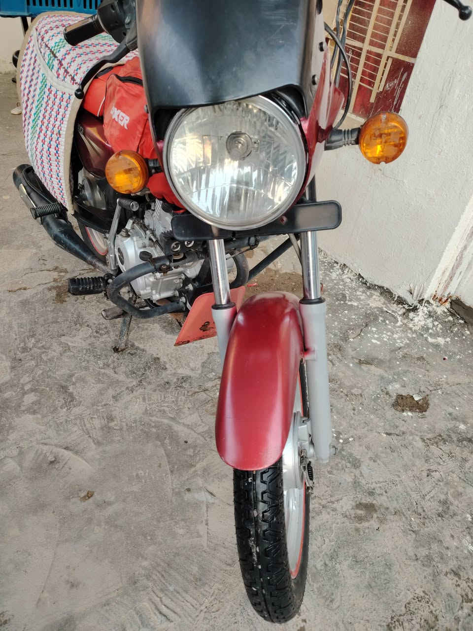 سلام عليكم موطور بوكسر للبيع فول نضافه باتري جديد تخم تايرات جديد شرط الترقيم المكان ديالئ الخالص. فلكه مصطفئ جواد السعر مليون وبي مجال لاستفسار الاتصال عل رقم ***********.  ***********
