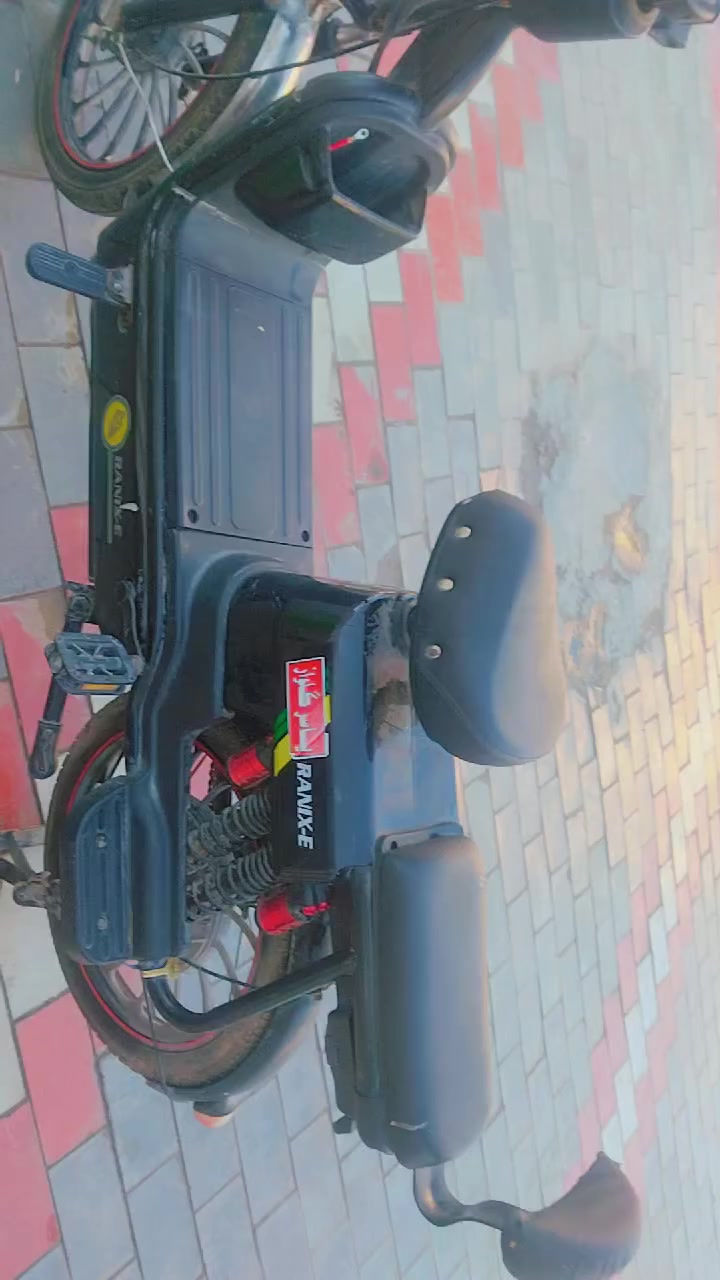 بدون بطاريات بدون بطاريات يحتاجلها ماشه تتبدل  سعرها ٨٠


**إذا كنت صاحب هذا الإعلان وتريد حذفه لأي سبب، رجاءا أرسل رسالة إلى الدعم الفني**