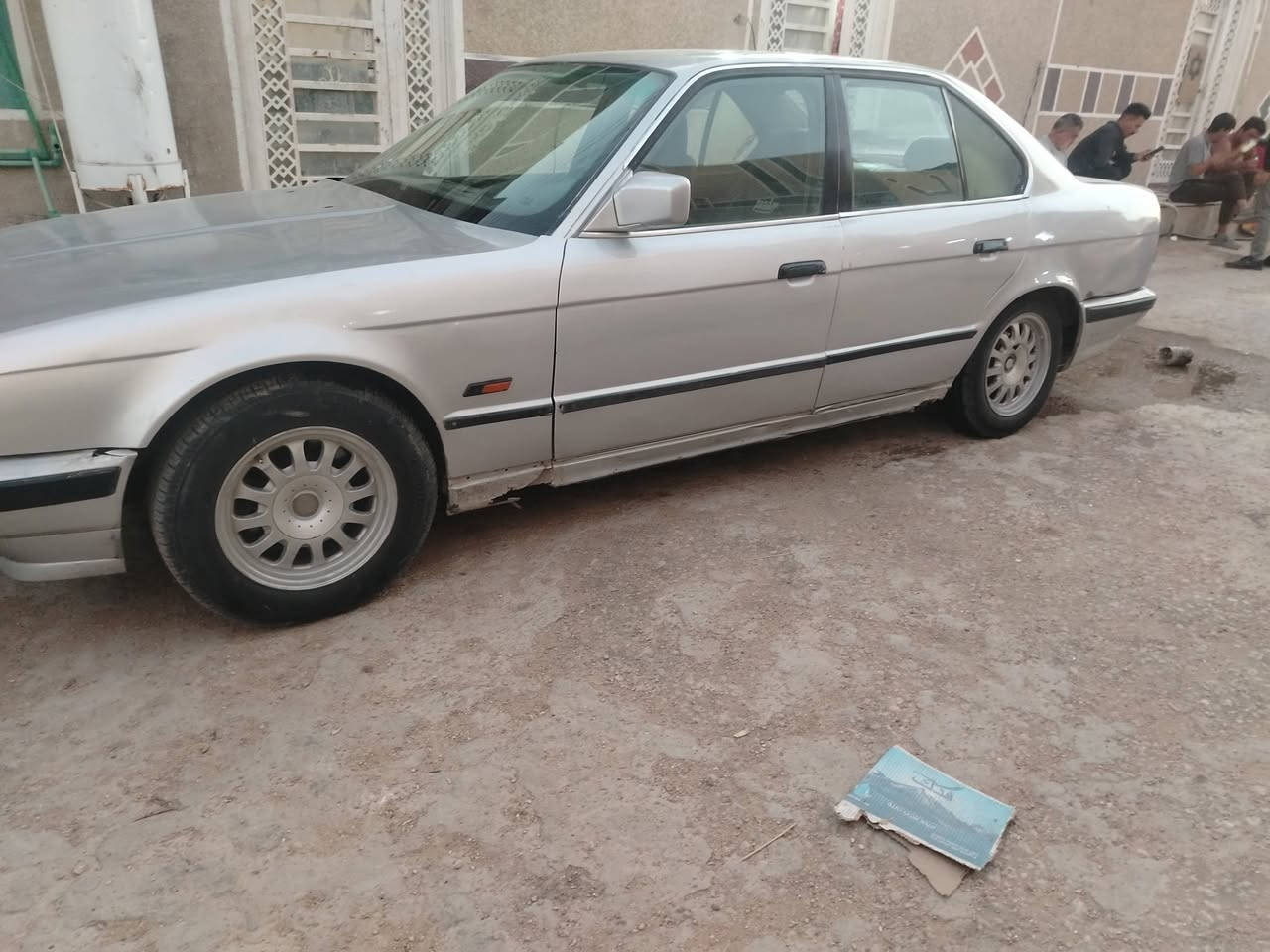 السلام عليكم رمضان كريم عليكم لبيع بي ام طرف ثالث مكين وكير حدادي تخم تاير كهربائيّ سيار جاهز وخير من الله سعر 17مكان سيار كربلاء راعيه ماوصل 
***********
