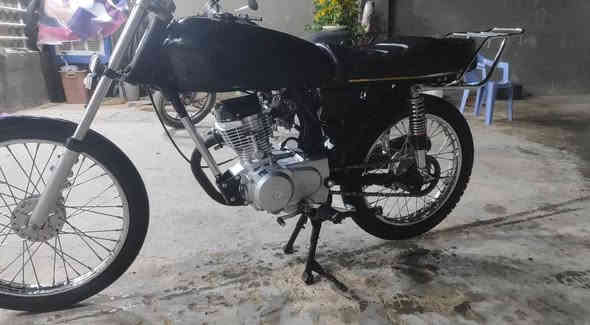 سلام عليكم دراجه اربعه كير للبيع كلك كلك تعمير محرك 25دراجه نضيفه لسعر 650وبيها مجال مكاني شيخ سعد لشراي يتصل‏‪0786 074 5034‬‏
