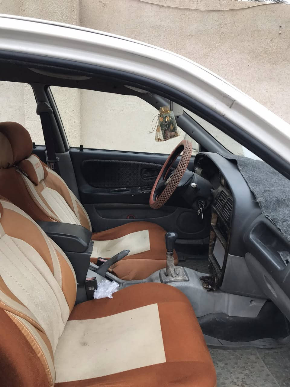 السلام عليكم بروتون ٢٠٠٢ سيارة. جاهزة تبريد صدر امامي خلفي السيارة كما موضح بلصوره كير عادي السعر ٤٤ الرقم
 ***********
السياره باسمي ورقم دولي مكاني صلاح الدين قضاء بلد 
@إشارة
