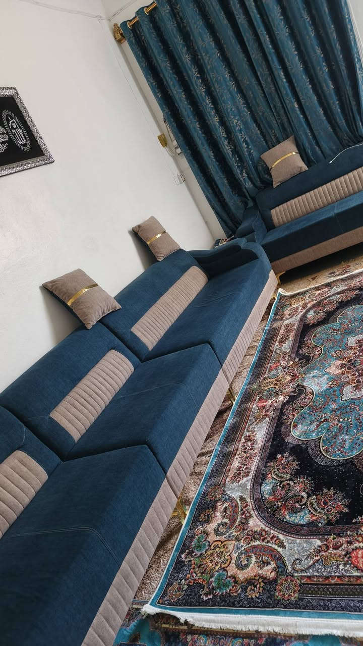 ديوان احطاطه جديد للبيع عشر مقاعد ***********
