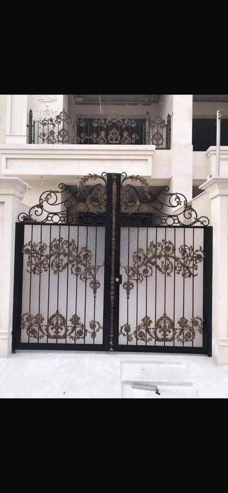 حدادة الزهيري بانسب السعار ابواب خارجيه حسب الطلب  ابواب خارجيه ملكي  حسب النوعيه حديد ثقيل محاويل منطقة حصن  جعفر ابو ابلاو محلي في بيتي اسيا*********** اثير *********** وتساب
