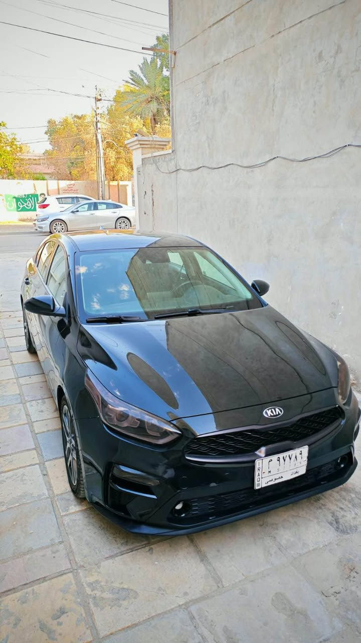 السلام عليكم 
كيا فورتي موديل 2019
ماشية 78 الف 
مواصفات S الاعتيادية 
كير ومكينة  مكفول السيارة عليها ادامه كامله
السعر 108 وبيها مجال بسيط 
مكاني السيدية 
للاستفسار اكثر 
 
 +964 773 334 7423 Colombo, Sri Lanka
