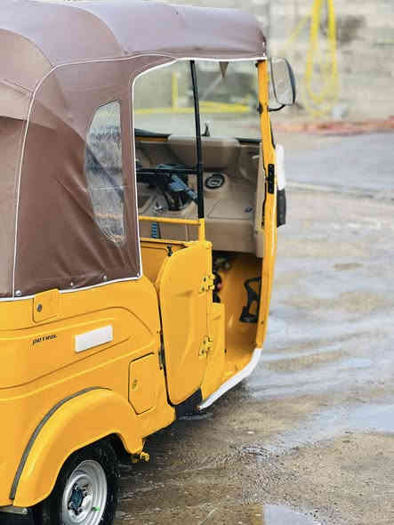 تكتك واحد وعشرين وراق وكيله شاكر سعره 6600وبيه مجال مكاني المجر تكتك مكفوله ***********👍
