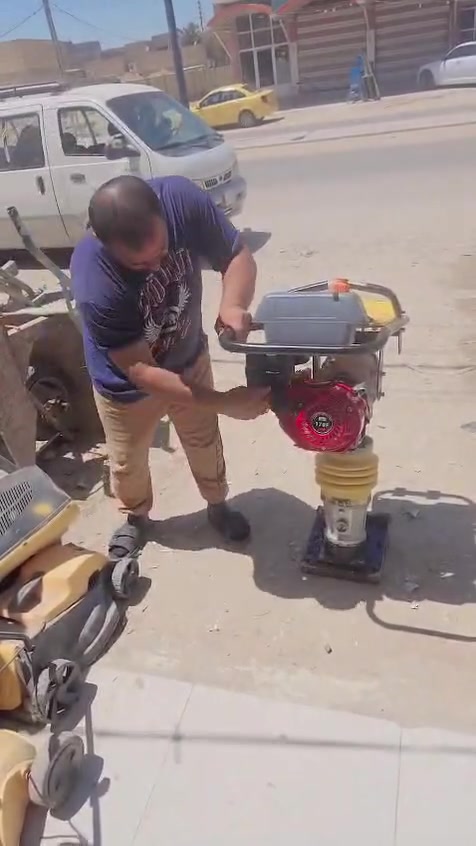 السلام عليكم 
كنغر شبه جديد مستعمل كم مره فقط للبيع
حله / سيف سعد
***********
