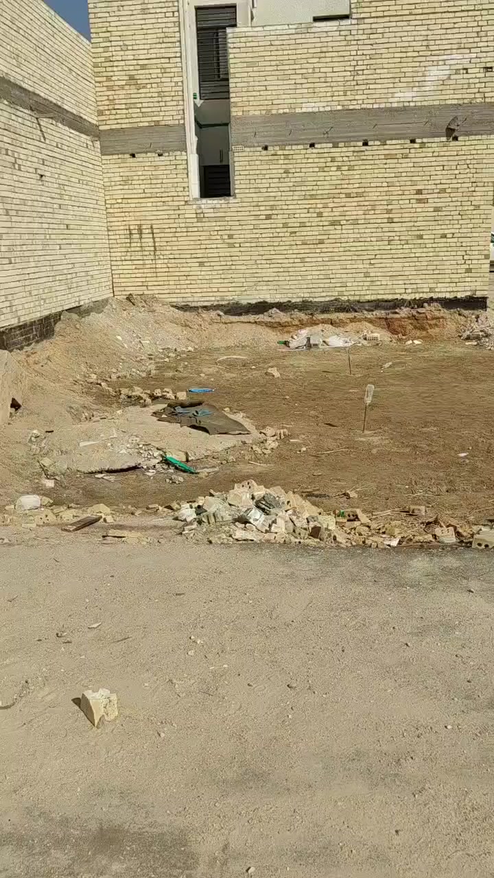 قطع ارض  اللبيع في كربلاء
مجمع بوابة الجنوب شارع حله كربلاء قرب مستشفى طب السنان 
موقع المجمع على شارع الزوار مباشر 
مساحة 100متر
كافة الخدمات تبليط مجاري ماء كهرباء مؤلد خط ذهبي خطوط نقل كلشي متوفر الاستفسار اتصل واتساب *********** *********** ***********
