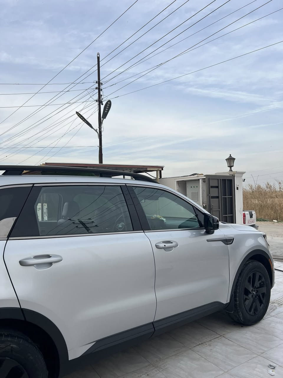 نقد فقط اعتذر ع الاقساط 
سورنتو 2022 وارد امريكي   السياره تخبل محرك 4 سلندر المرغوب لاصرف لابخار  السياره جديده واحلا من الصور ماشيه140 حقيقي كم مواصفات:
داخل اسود
بانوراما
7راكب
3قطع تبريد
تحكم ستيرن
اشاره بالمري
مري شفط
اواكس
يو اس بي
كامره خلفيه
ارضيه جلد
كير/محرك/صدر/كهربائيات/باتري/تبريد/تدفئه/تخم تاير جديد 
وهواي بعد مواصفات كلش هواي 
رقم بغداد سنويه لل2030   جديده للاستفسار ***********
