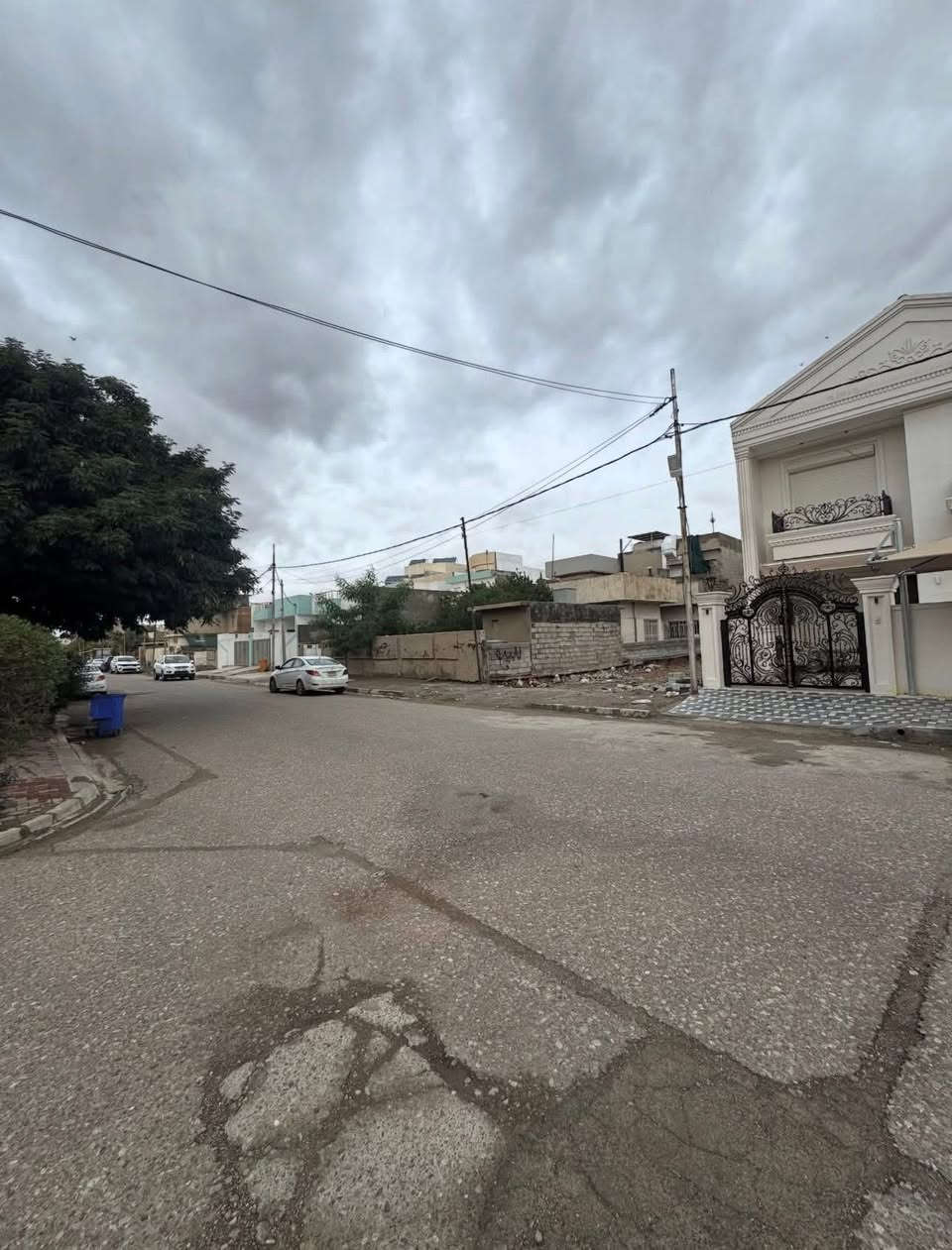 قطعة ارض للبيع موقع مميز جداً حرف T 

المساحة : 200 مترمربع 

الموقع : كـركـوك - تسعين الجديدة حي الضباط مقابل جامع امير المؤمنين 📍

🔴 القطعة يطل على شارع 20 متر 

🟨  لـلاستفسـار  يمكنكم مراسلة الصـفحة 

ونـتشـرف بزيارتكم #عقارات_أمــلاك 

العنوان:  كـركـوك  شـارع القدس مجاور Box  cofe  مقـابل افران الحياة 📍

 للاستفسار اتصال أو واتساب:

📞  ***********

📞 ***********⁩⁩⁩⁩⁩⁩⁩⁩⁩⁩

لمشاهدة بقية العروض مع ذكر الأسعار، انضم إلى قناتنا على التليجرام عبر الرابط التالي
https://t.me/Amlak_real_estate96⁩⁩⁩⁩
