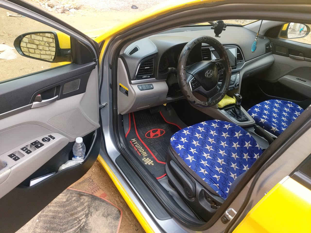 س.ع
النتره امريكي موديل ١٧ محرك ٢٠٠٠ دوش كير اي تي حداديه جيده سياره كامله مكمله راستأ شارع ضررها كرن من جاملغ لا شاصي ولا لغد شرط وشويه من حافت البنيد ولهلال الخلفي ليبل واحد  السعر ١١٥ وبيها مجال للإستفسار *********** مكان سياره ميسان هيئه وغرامات مصفره
