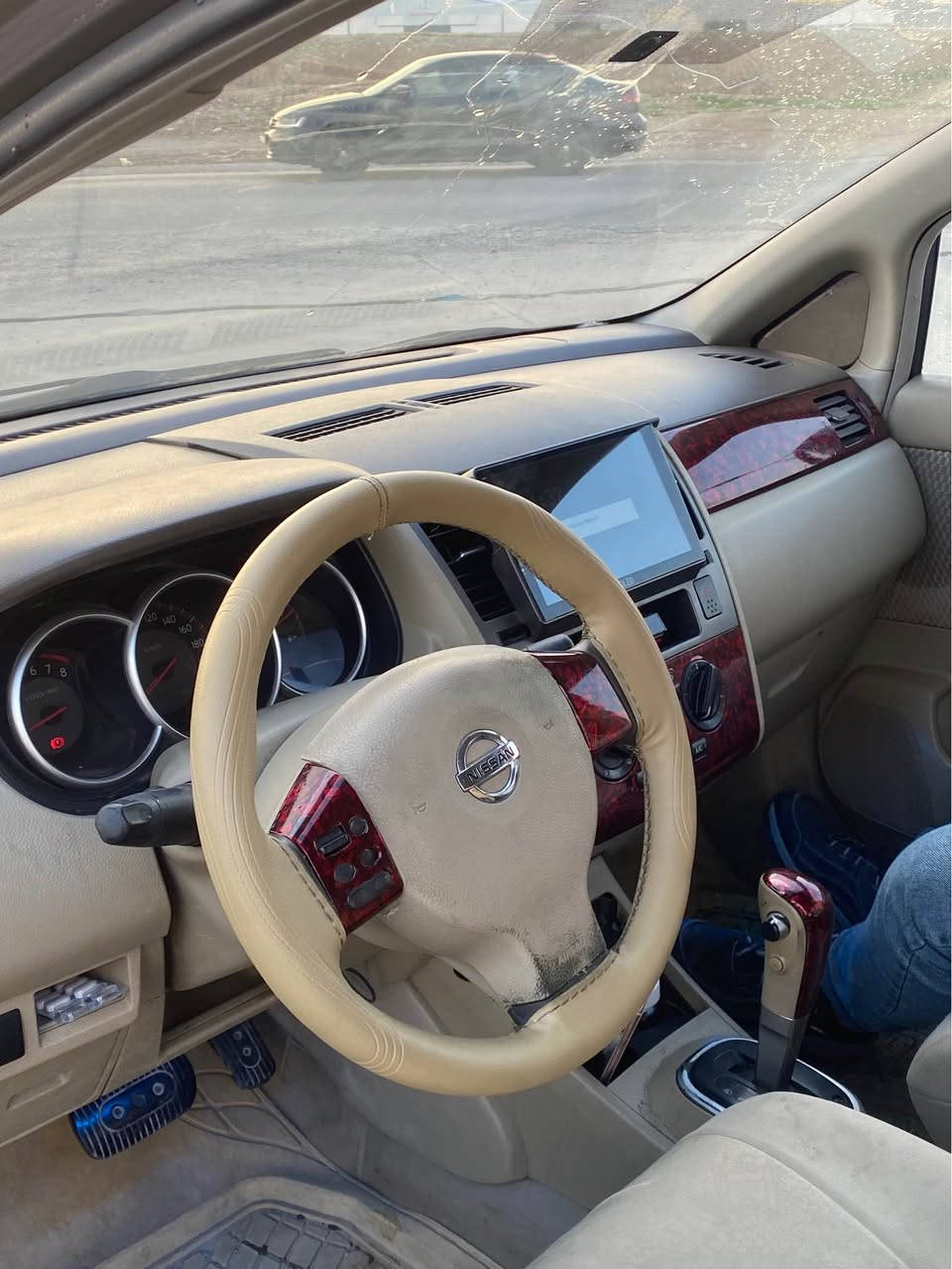 لەسەر ئیزنی ئادمین بەناوی خوا ئەم زروفە نەبێت ئەم سەیارانە هی ئەم سەحرانە نیە نیسان تیدا ٢٠٠٧ لە سەنەوی ٢٠٠٧ جوار جام کارەبا تەبریت سارد و گەرم شاشە ئایپاد کامیرە ناو زەرد کوشنو بەردەرگای زۆر زۆر خاوینە بیلادیەکەی سەیارەکە پاکە بی مەسروفە مەکینە ١٥ بەنزین کەم ئەخوا کارەبایات مەزبوت سەنەوی و هەزەو دارو بەردی نویە سەیارەکە بی تەقەو رەقەیە گیر مەکینە بی حەیبە سێ پارجەی بۆیاخە جەمپیکی پشتو پیش زۆر زۆر خەفیف شایەنی باس نیە سەقفی تۆزیک کالبونەوەی هەیە ماباقی بەشەرت سەیارەکە هی ژیر دەستی خۆمان بوە بە شەرتی بەناو کردنو خرامە سحرشی ٧٦ مەحمەلەیەکی برایەنە رەقەم *********** موشتەرینی سەرمان مەیشینە أربيل, العراق
