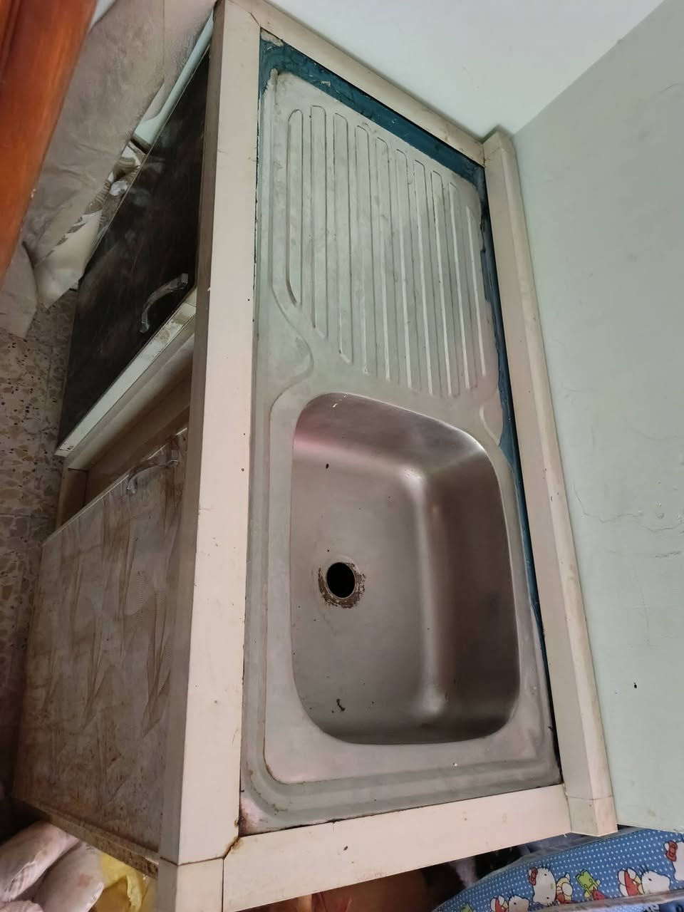 غراض للبيع
سرير وكاروك اطفال 

سنك حوض المنيوم بابين 

كنتور بابين صاج داخل وخارج

وقاطع اربع ابواب 

العنوان الحريه شارع ٣٠ السلام 

***********

واتساب موجود 

اتصال فقط
 غير موجود على الفيس

السعر قيم انت وتعال اخذ
