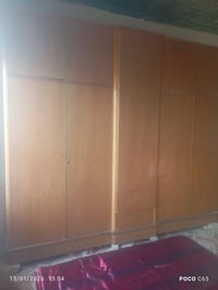 اخشاب • خزائن