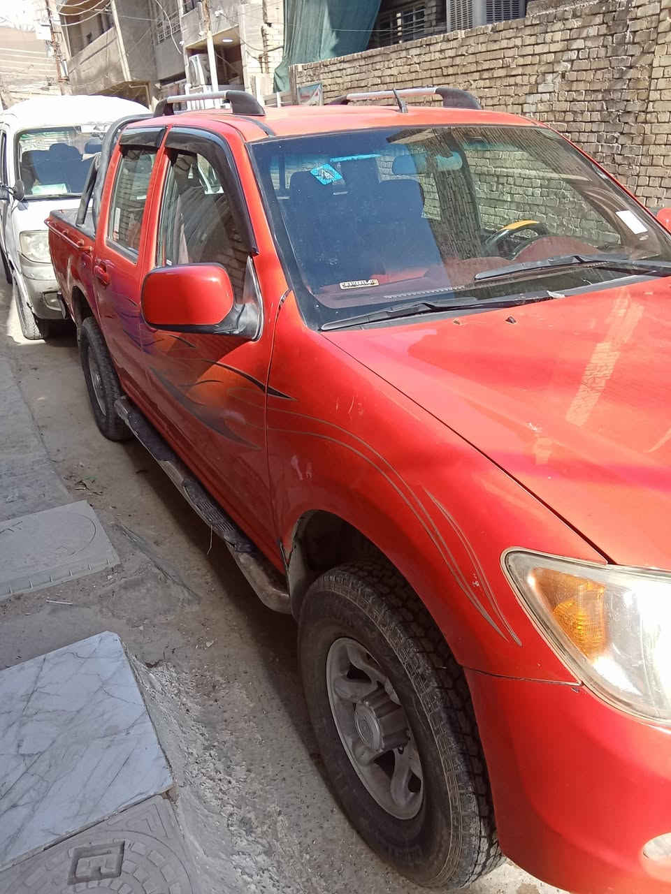 السلام عليكم بيكم كنو موديل12 سياره خير من الله لا ضربه لا صبغ تبريد يرادله ترتيب رقم بغداد شرط تحويل سنويه مانافذه مصفره ضريبه وغرامات سعر 67 وبيها مجال 
*********** مكاني بغداد البلديات
