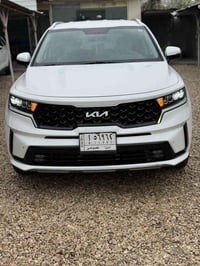 للبيع سورنتو ٢٠٢٣     خليجية  رقم بابل معرض الوطن لتجارة السيارات الحد...