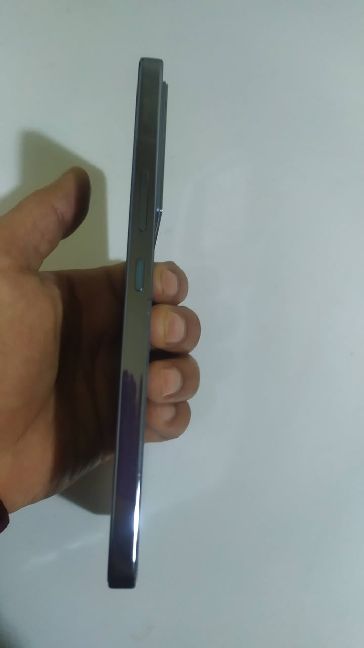 السلام عليكم 
جهاز انفنكس جي تي 20 برو 
جهاز اخو  الجديد كلش نضيف كامل ملحقاتها 
ذاكرة  256 داخلية 24   ببجي 120 فريم 
 السعر 250 رقمي ***********
