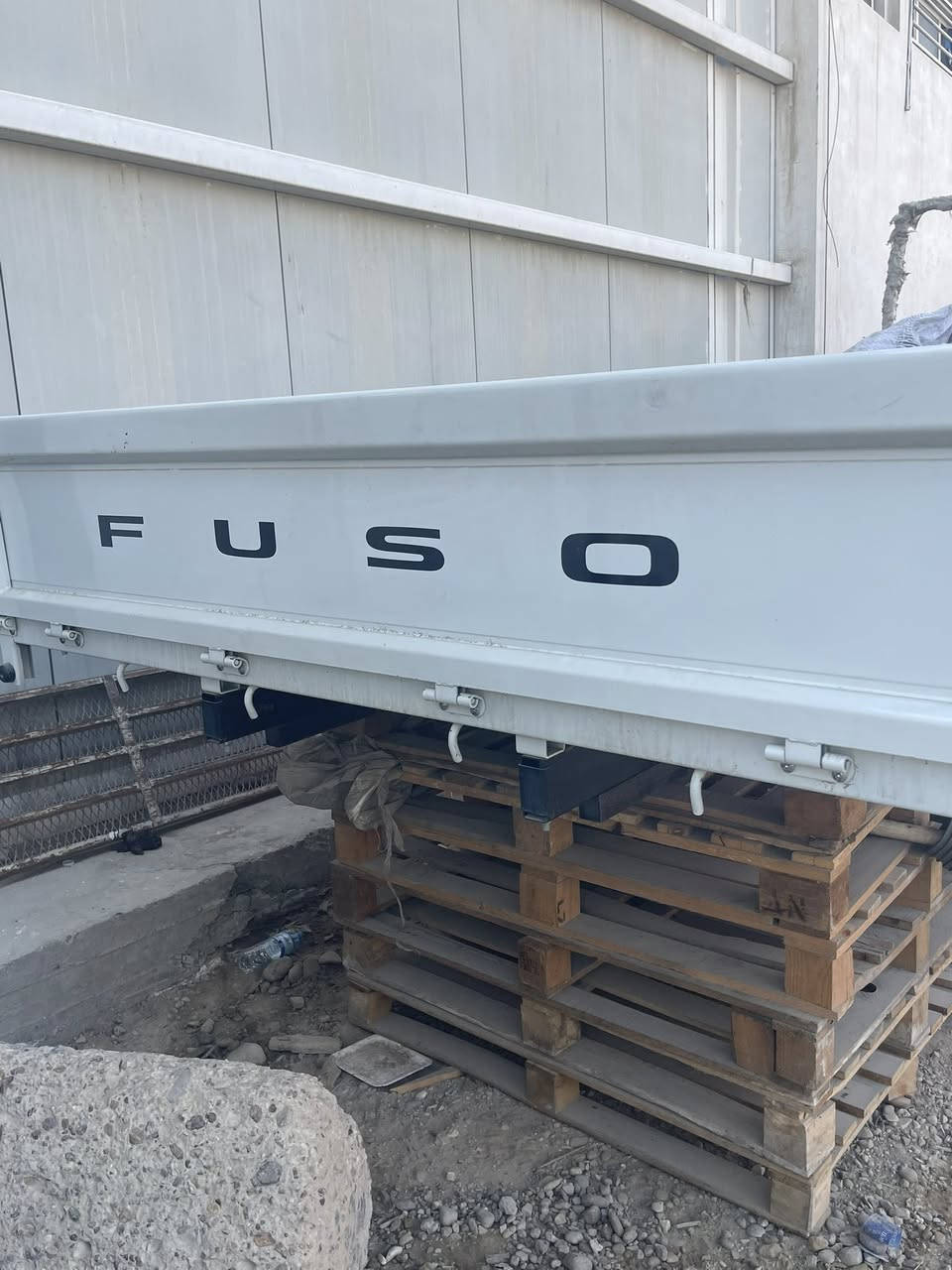 بدي كنتر (5) م
للبيع زيرو موديل 25 جديد غيرمستعمل

السعر 35 ورقه وبي مجال
للاستفسار أتصل ‭0771 506 7854‬
