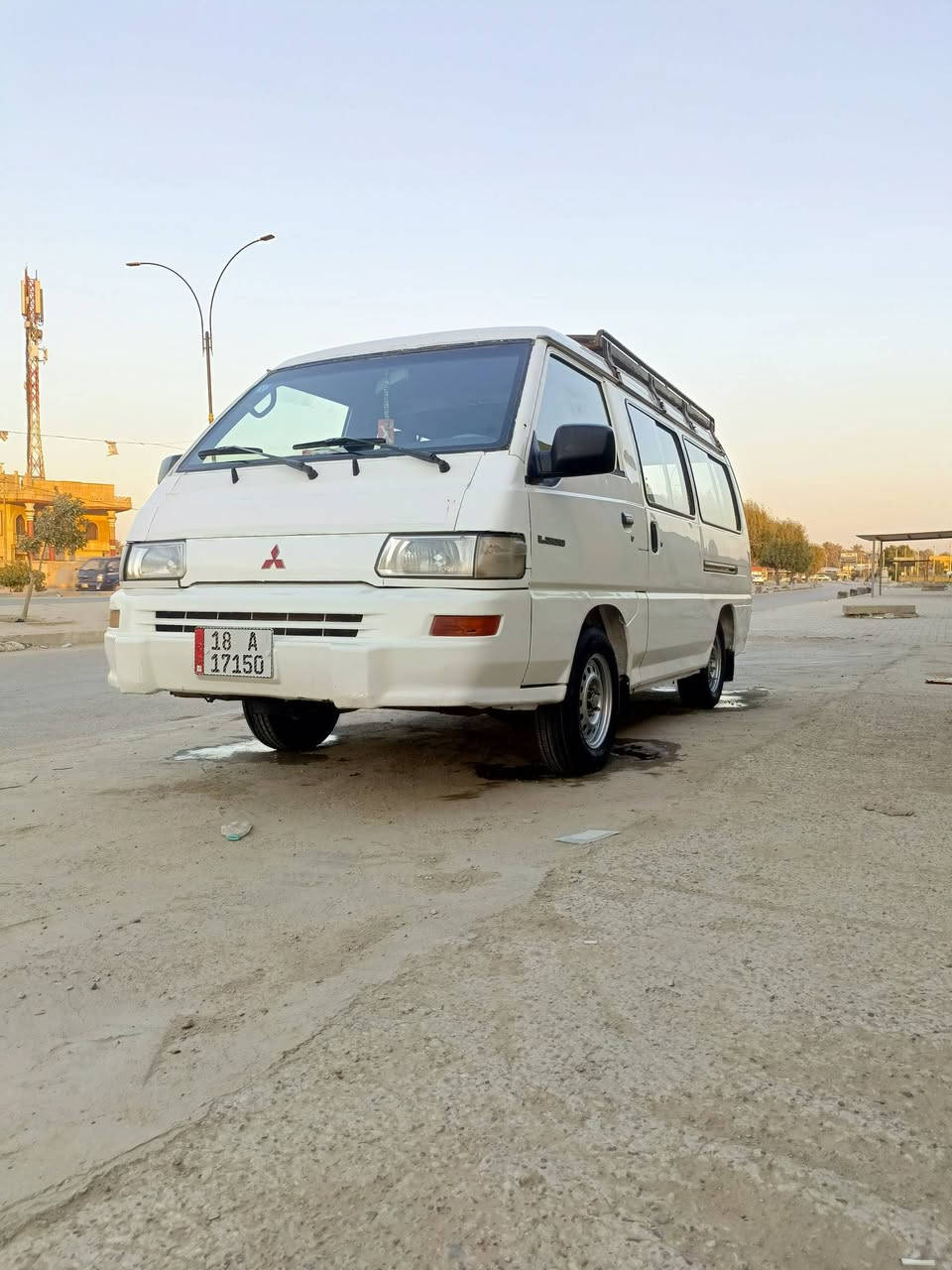 اسلام عليكم  ميتسوبيشيL300 موديل 2007 رقم بابل بسمي مكاني بابل  سنويه لغاية 2031 مصفره ضريبه وغرامات وهيئه وصل خط وبحث جدد هزه جديده  محرك 4 سلندر بلادي بخاخ  ما مفتوح مكفول  كير اكسل مكفولات  شواصي 4 كفاله حداديه توني مبدل كله جديد تايرات جدد دوشمه جديده مكفوله كل نقص مابيه عدا التبريد مكاني بابل تحويل مباشر السعر 75 وبيه مجال ***********
