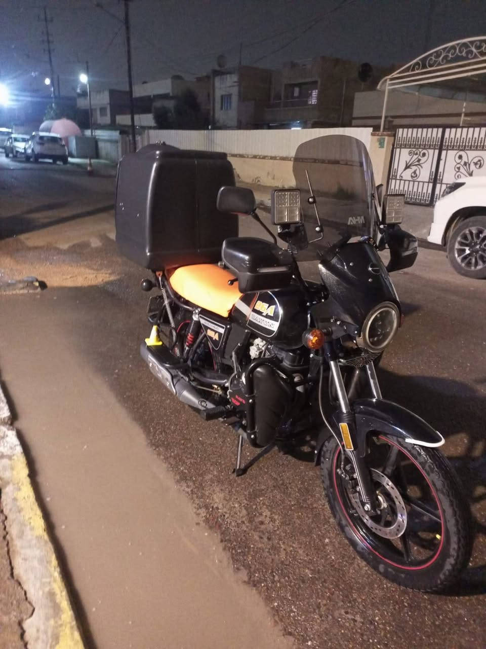 السلام عليكم دايون موديل 2024 نازله ب2025 رقم اربيل بسمي  تحويل بربيل الدراجه خير من الله ممشاه حلو الدراجه نضيفه وخير من يم الله السعر 2500 مليونين ونص وبيه مجال العنوان كراده 62 هاذة الرقم *********** اتصل وتدلل المو شراي لايتعبني فدوه واسف عله الازعاج
