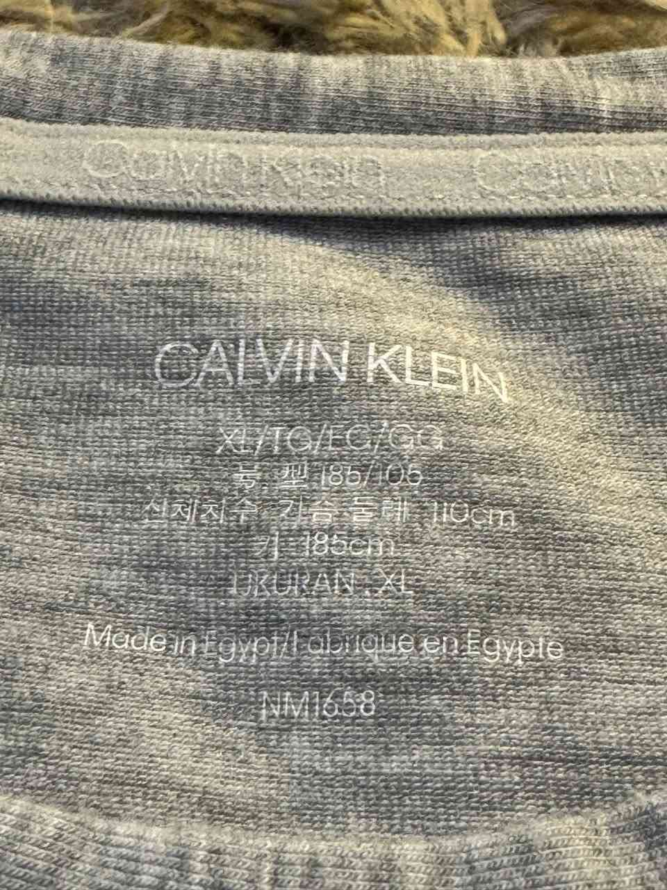 Ck
قطعه اصليه 
قياس XL


**إذا كنت صاحب هذا الإعلان وتريد حذفه لأي سبب، رجاءا أرسل رسالة إلى الدعم الفني**