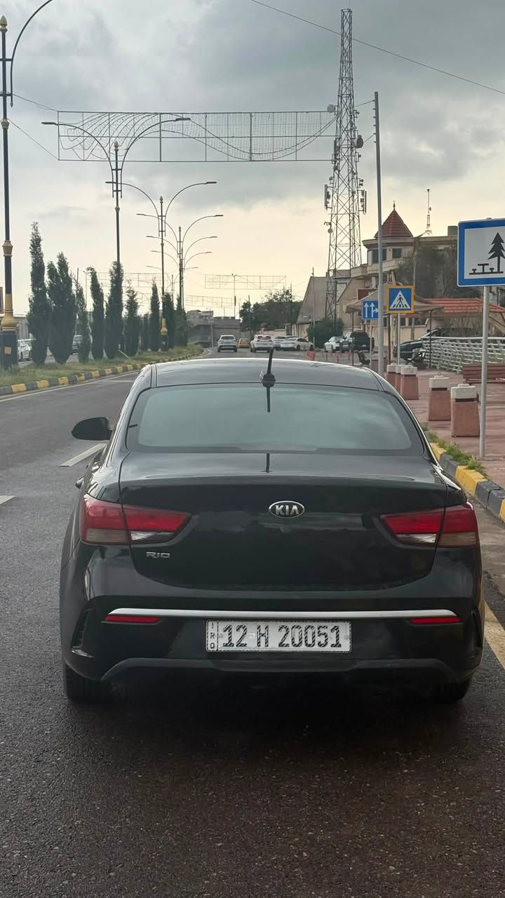 Kia Rio 2022
مواصفات s 
الضرر مرفق مع الصور 
محرك دوش 
سنوية 2025
***********
