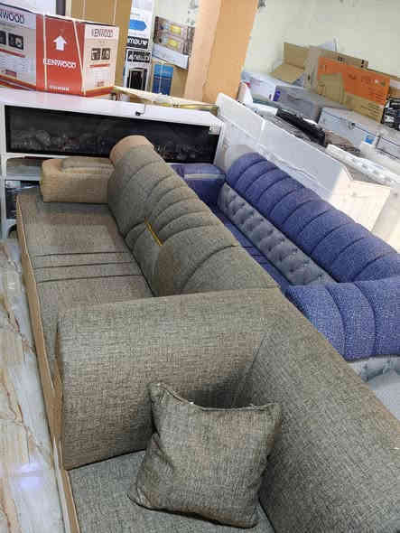 يعلن معرض الرائد للاثاث المنزلي
عن وصول وجبة دواوين درجه اوله 
7امتار 10مقاعد حرف L
خشب بلوك اسود وليس المضغوط 
سفنج 10سانتيم 
قماش خاولي وكتان وغيرها تفصال حسب الون 

يتوفر نقد واقصاط (بدون مقدمه) على الماستر كارد موضفين ومتقاعدين 
العنوان.
صلاح الدين بيجي سوق بيجي شارع المصرف القديم من جهة البانزين خانه الحكوميه 

***********((علي
