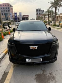 كاديلاك اسكاليد 600 ( اسبرسو  ) اعلى فئة  موديل 2023 خليحي لون اسود بل...