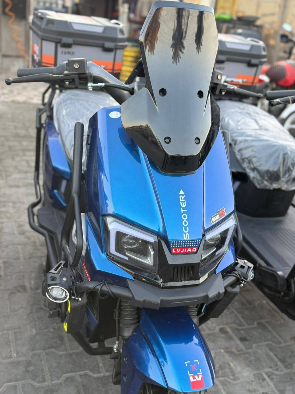 تم وصول وجبه جديده من الصاعقه الاصليه
دراجه قويه ومدرعه 
ملف حجم 2000
بطاريات 32 
تحتوي على 6 بطاريات 
وتر برو ضد الماء والمطار 
تشغيل سويج وبصمة وكارت 
حجم الويل 12
تمشيك بل شحنه الوحدة 70 كيلو
سرعتها الحقيقيه 85 
ضمان سنة على بطاريات 
ضمان سنه على الملف
عنوان المعرض ام قصر الشارع العام قرب مشويات حمودي 
متوفرة خدمة توصيل لجميع مناطق البصرة


**إذا كنت صاحب هذا الإعلان وتريد حذفه لأي سبب، رجاءا أرسل رسالة إلى الدعم الفني**