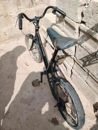 بيسكل • يحتاج تايرة • تايرة ورا