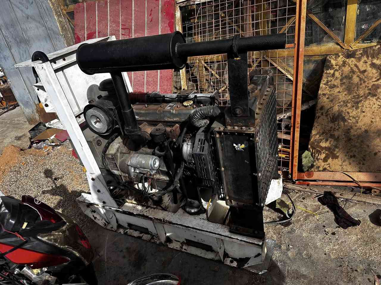 سلام عليكم مولد 22 كيفي للبيع مولد جاهز من كلشي مابي اي نقص لمولد بعده عل شركه للاستفسار ***********
