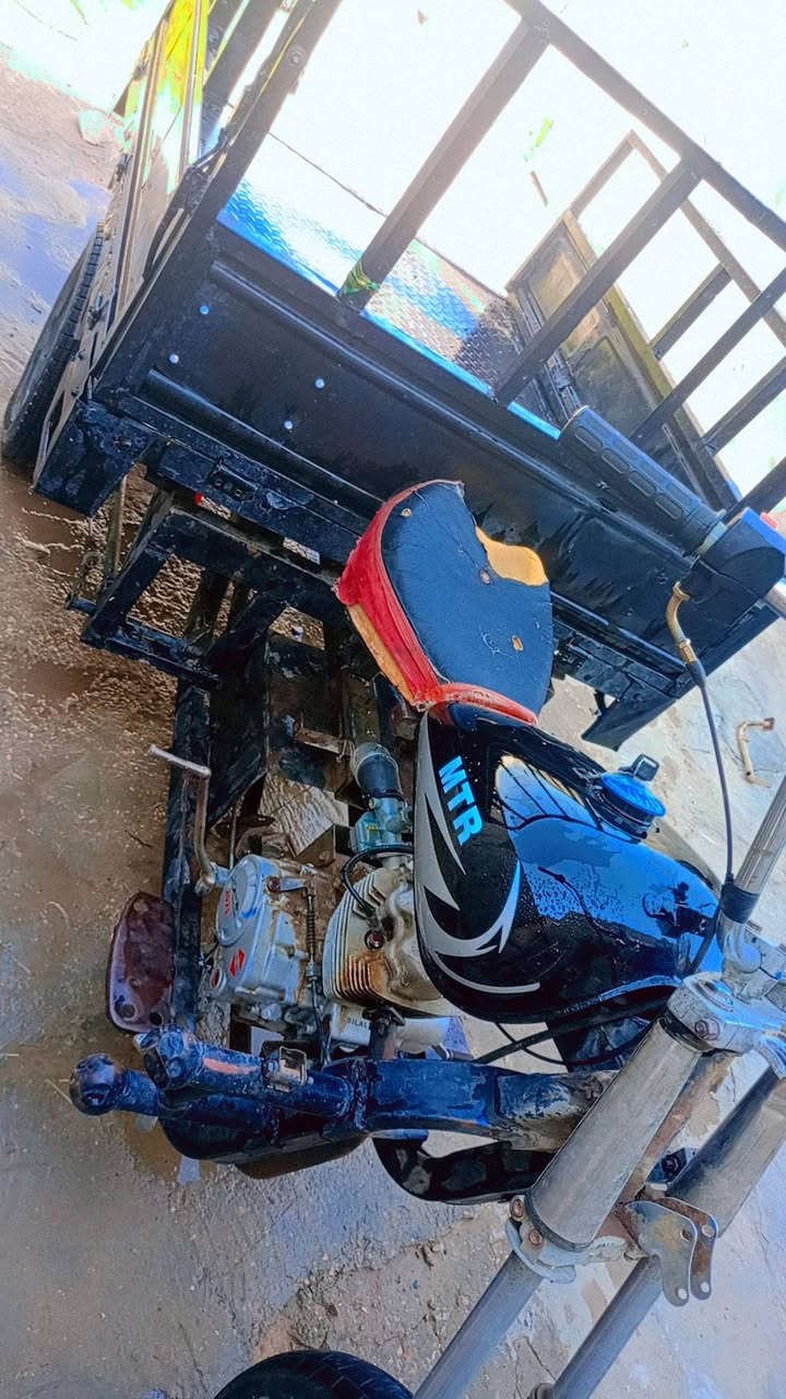 سلام عليكم ستوته مديل 21ضايعه اوراقه دراجه نضيفه ستوني معمره  يرادله شويه نواقص مكان نجف شارع كربله عامود 130 ***********سعر 650وبيه مجال
