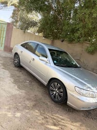 ازيرا ٢٠٠٩ • ٢٧٠٠ ٦ سلندر • جلد كهربائي