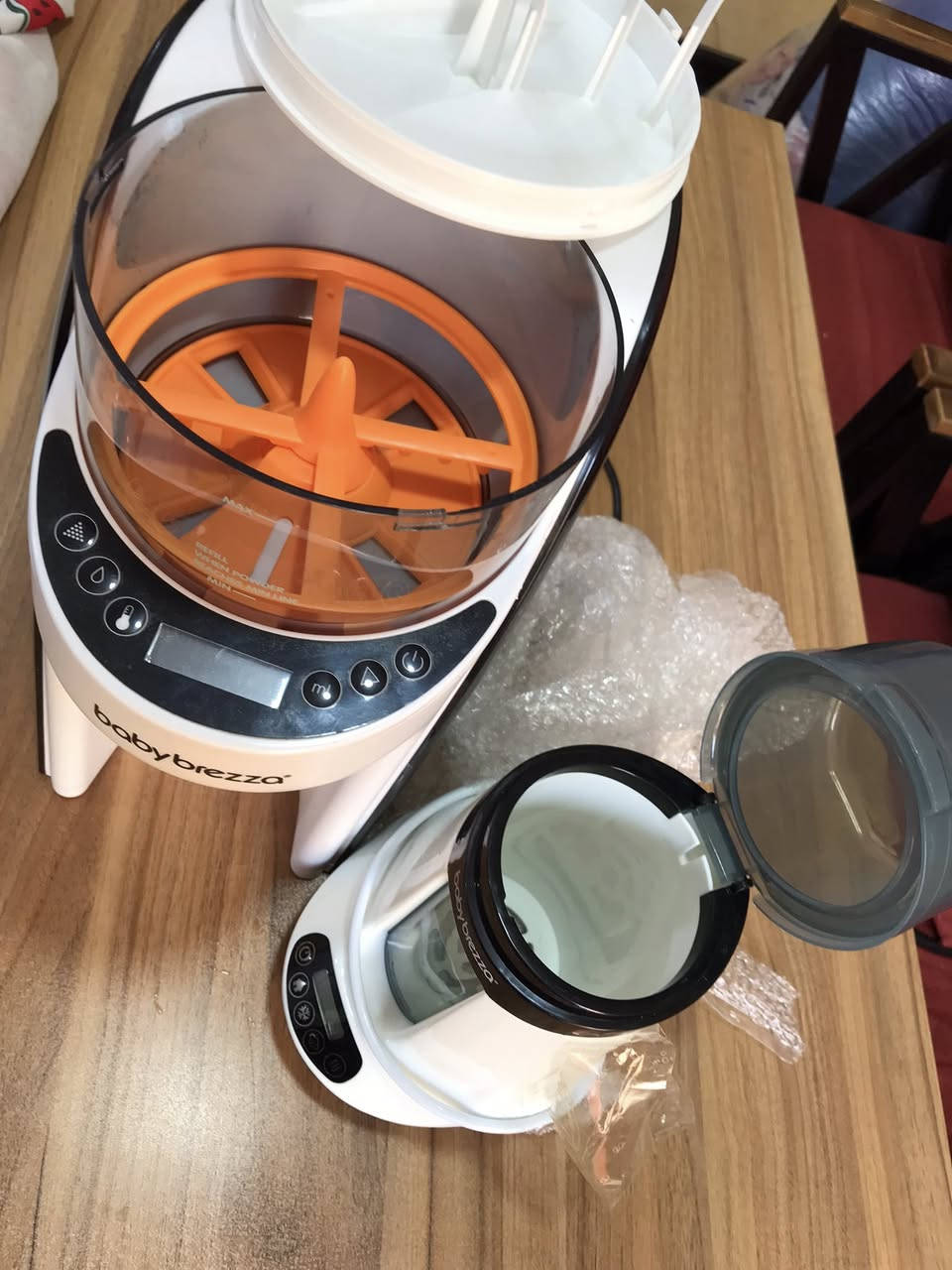 محضرة حليب بيبي بريزا مع مع ضماااااان من وكالة موجود وصل الشراء ضمان اي خلل عدكم تراسلهم

دفاية حليب مسخن ماء دفاية ممممه بيبي بريزا
السعر القطعتين 400 
هو بس جهاز حليب سعرها 469 بالموقع👍✅


**إذا كنت صاحب هذا الإعلان وتريد حذفه لأي سبب، رجاءا أرسل رسالة إلى الدعم الفني**