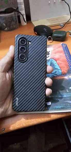 زت فولد ٥ ذاكرة ٥١٢ شرق اوسط دبل سيم كارت الجهاز نضيف كلش بي فطر بلضهر فقط الباقي مكفول من كلشي بدون ملحقات مكاني مدينة الصدر 
السعر ٥٥٠الف قفل نهايتة*********** بغداد
