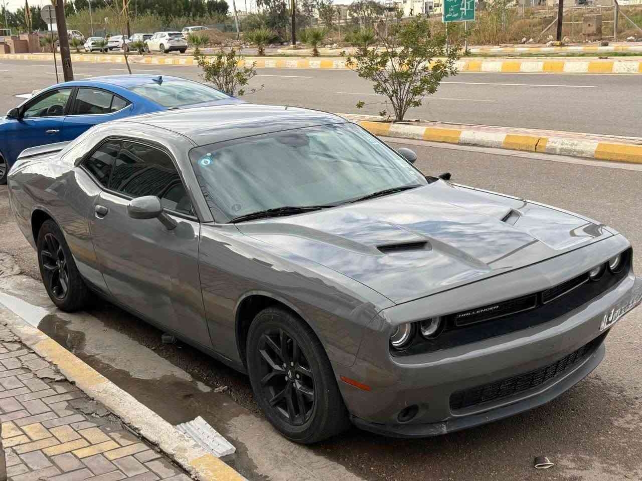 السلام عليكم
دوج جالنجر اللون سمنتي  فئة SXT موديل 2019  ماشيه ( ١٠٩٠٠٠ ) رقم بغداد 
وارد كندي ( ميل ، كيلو متر )داخله للعراق كلين 
حادثها بالعراق بابين باب مصلح ومفطر الصبغ 
وباب الثاني ع ظربته  وباقي السيارة مكفول مكانها الأنبار فلوجة 
السعر المطلوب (183) قابل للتفاوض 

رقم صاحبها (‭***********‬)
