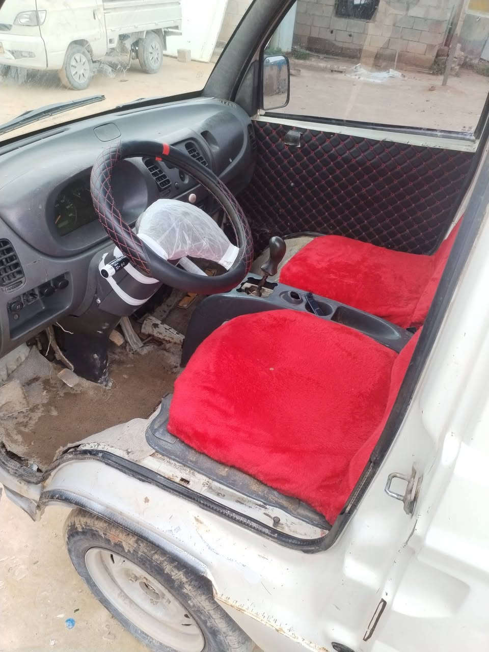 سلام عليكم هيفه للبيع موديل 2007كير محرك اكسل شاصي شرط اوراق كامله مكان تكريت ***********
