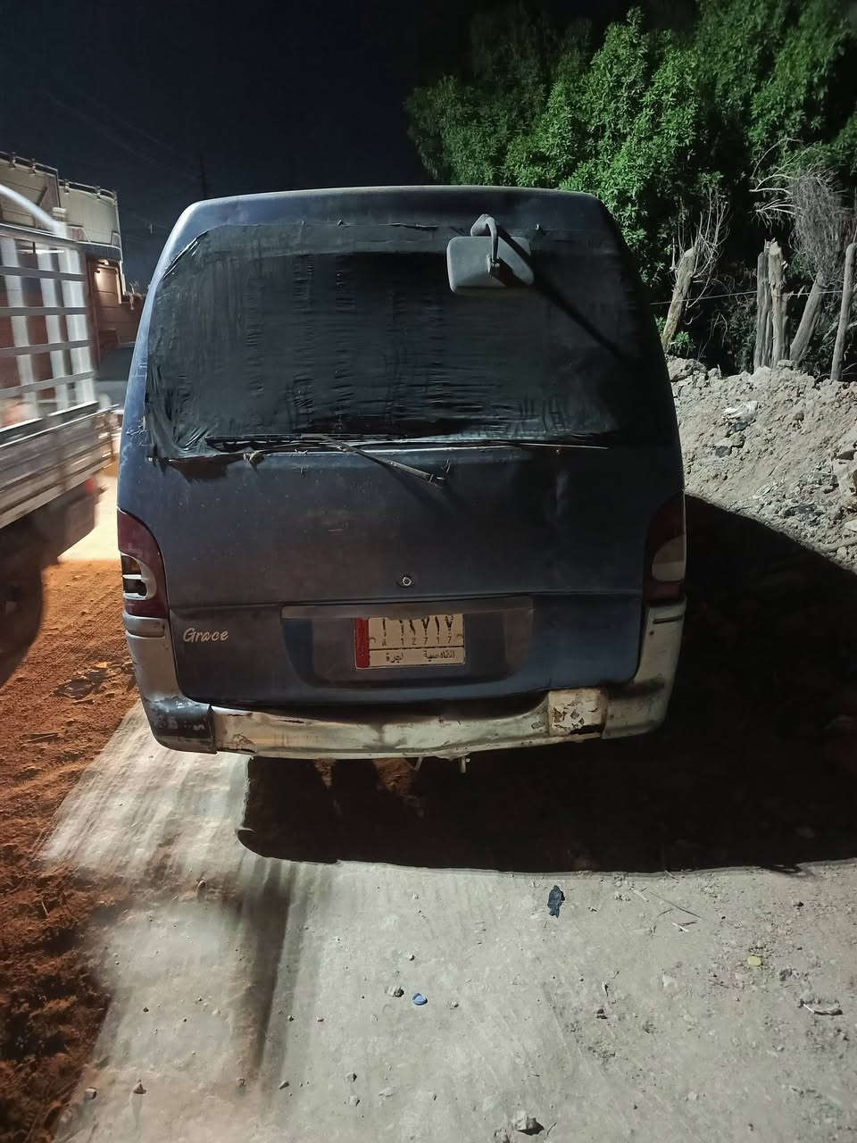 السلام عليكم هونداي موديل (94) ابيع بدون تحويل ساره حلوه مكينه وكير بلاد جدد تخم  تاير جدد ساره خير من الله  بيها سلف عاطل  والشيال مال الورك طاك  بيع او مراوس حسب القناعه سعر (25) مكان حله نادر وبيه مجال اتصال   *********** /*********** هاذا واتساب فقط
