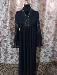 ملابس • توصيل • قطعة