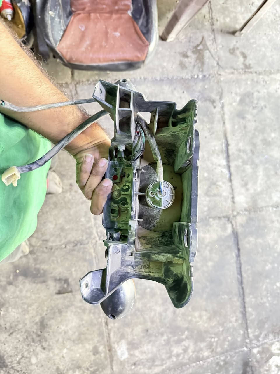 بك لايت مال فله للبيع  كله شغال
الاستفسار على الرقم او بل خاص 

 *********** 
مكان بغداد بياع
