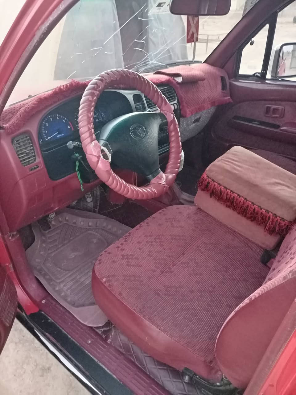 تويوتا للبيع ٢٠٠٤ بدون صبغ مكفوله رقم صلاح الدين السعر ١٥٠ وبيه مجال للاستفسار الاتصال على ***********،،، ***********
