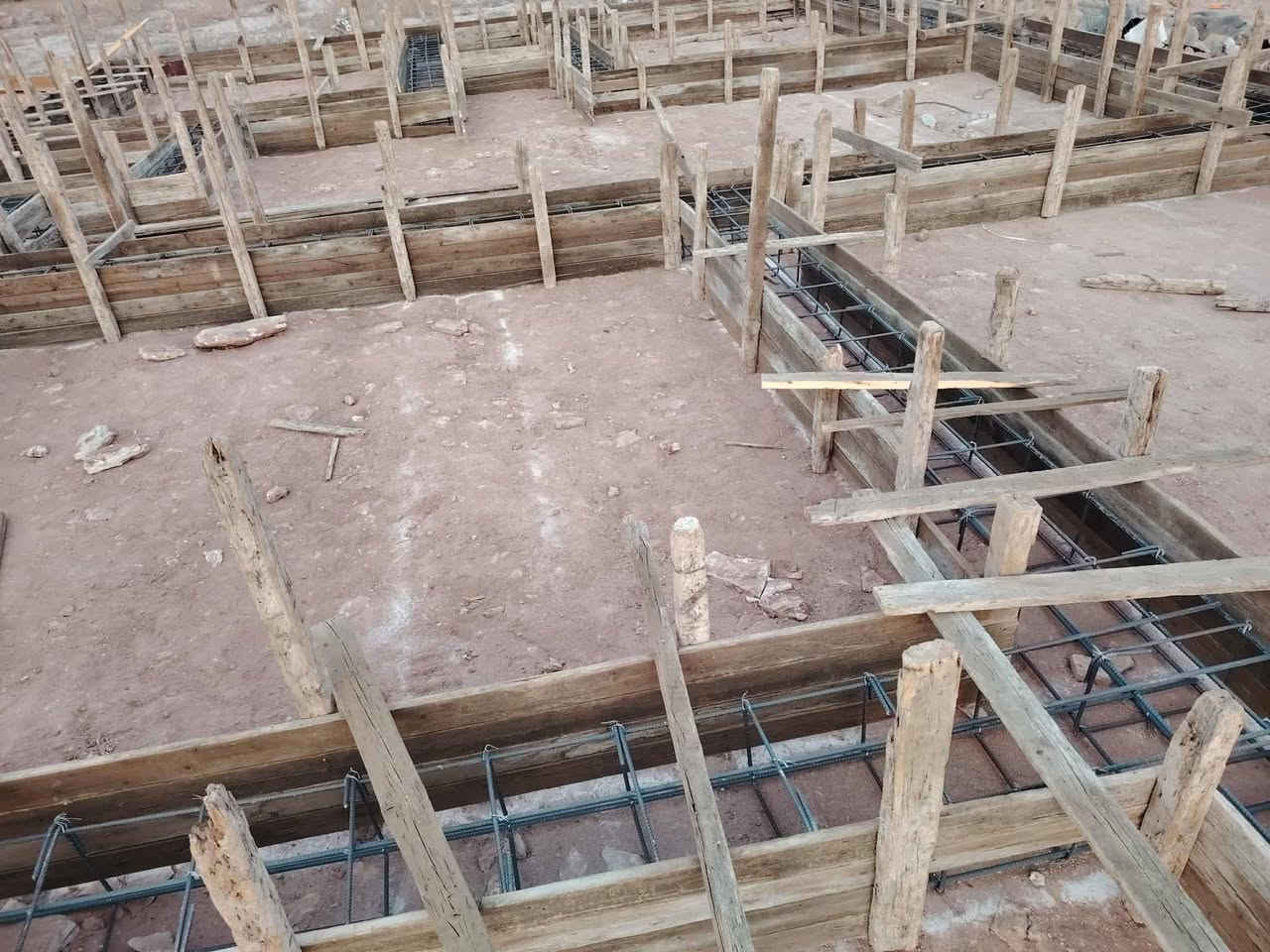 بتلو للبيع سند زراعي 25
مرقم وكامله معاملة التطويب
المساحه 200متر 
الاساس كونكريت مسلح 
ومرفوع 8سوف وملبوخ ومزفت
مجمع السعدون خلف المعسكر 
خلف الطيارين
يحتوي على 
غرفتين وصاله واستقبال ومطبخ وممر
كامل الخدمات من ماء كهرباء وتبليط ومجاري وخط مولده


**إذا كنت صاحب هذا الإعلان وتريد حذفه لأي سبب، رجاءا أرسل رسالة إلى الدعم الفني**