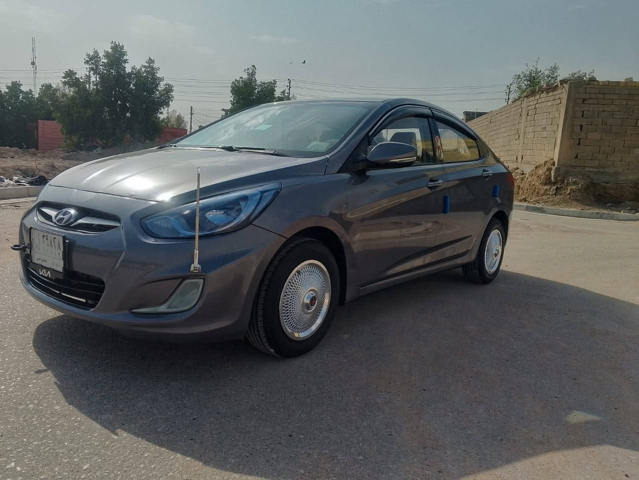 السلام عليكم رمضان كريم للبيع اكسنت رقم ذي قار مشروع وطني ملسق واليف ابو سنوية بل بصرة يريد تحويل  سنوية 27 موديل 2014خليجي كتابة عربية   مكفولة شرط الفحص محرك وكير جديد ياباني جديد تخم تاير جديد حدادة طوبة غرفة عسلي تخبل ارضية جلد رمونت سنتر لوك بلاد شاشة كامرة دوارة تبريد ثلج سيارة مال جناي شرط تراي وين معجبك السعر 82بصرالقرنة ***********شراي يتصل ويدلل
