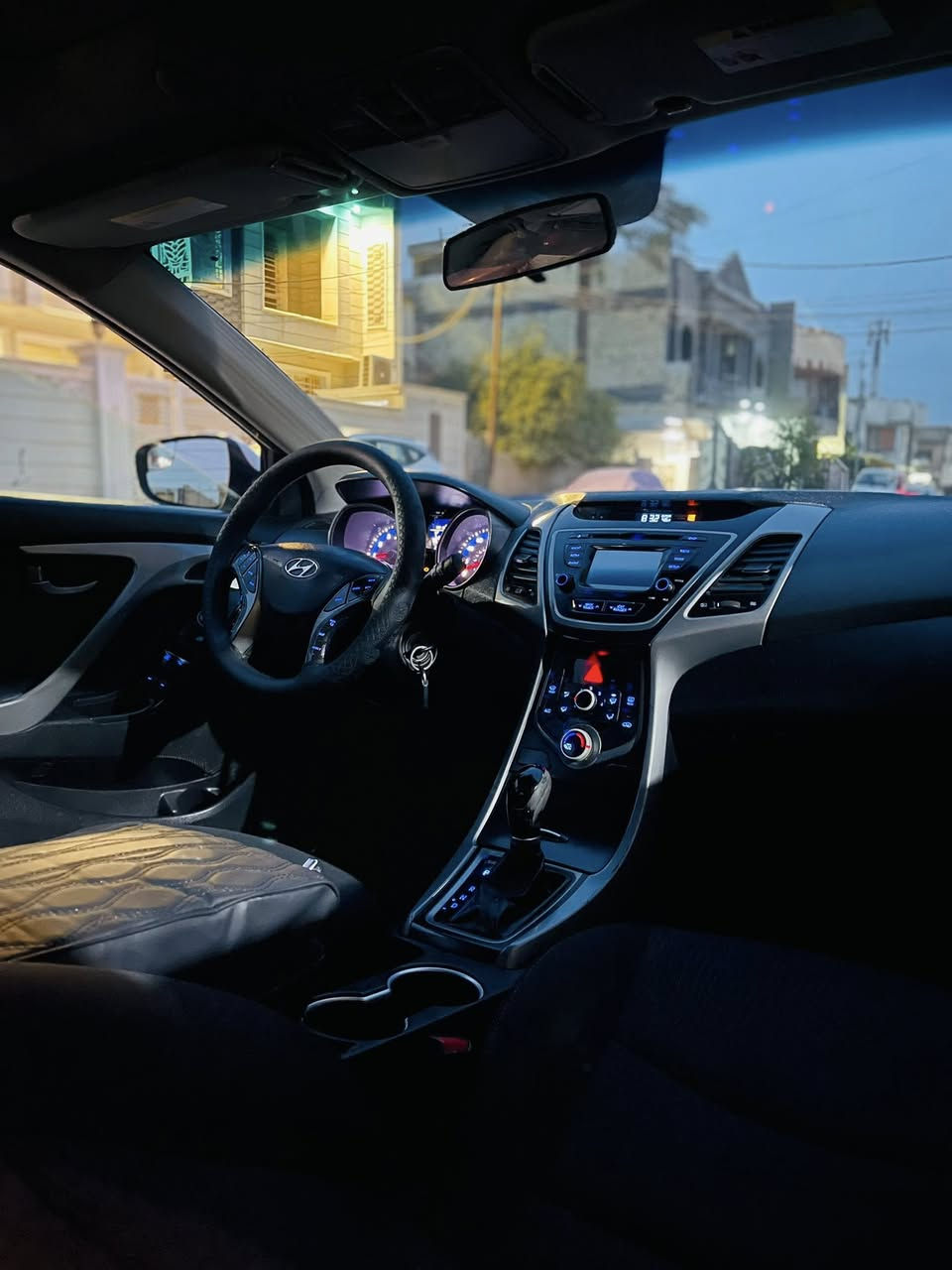 السلام عليكم
للبيع النترا 2015 وارد امريكي

حادث فقط جاملغ وبنيد سطحي

السيارة فول واحد على واحد عدا البصمة

السعر 118 وبيهة مجال

مكان حلة بابل 

للأستفسار الأتصال على الرقم

***********
