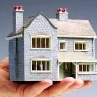 يوجد لدينا بيت مساحه 125 بيت مكانه بغداد العبيدي قرب المحافظ في الطابو...